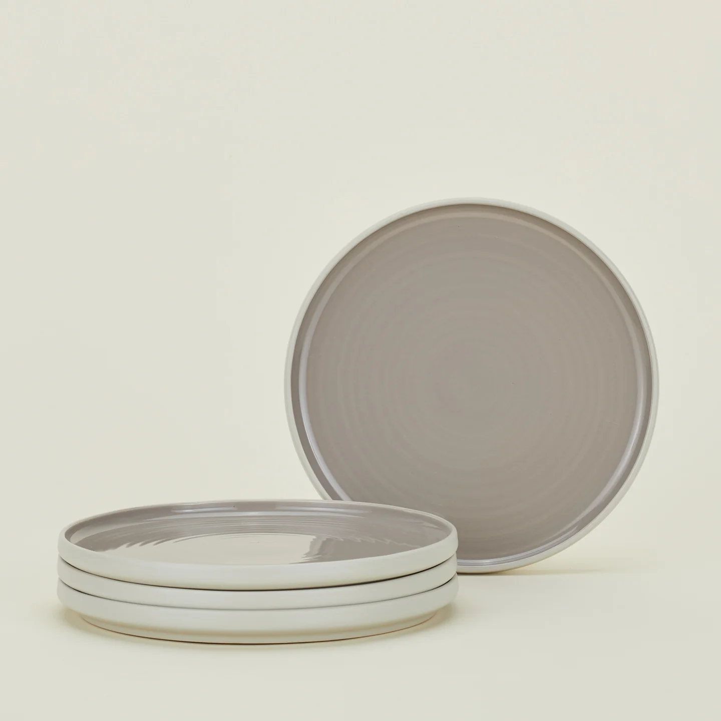 Essential Dinnerware, 16 Piece Set - Light Grey - Image 4
