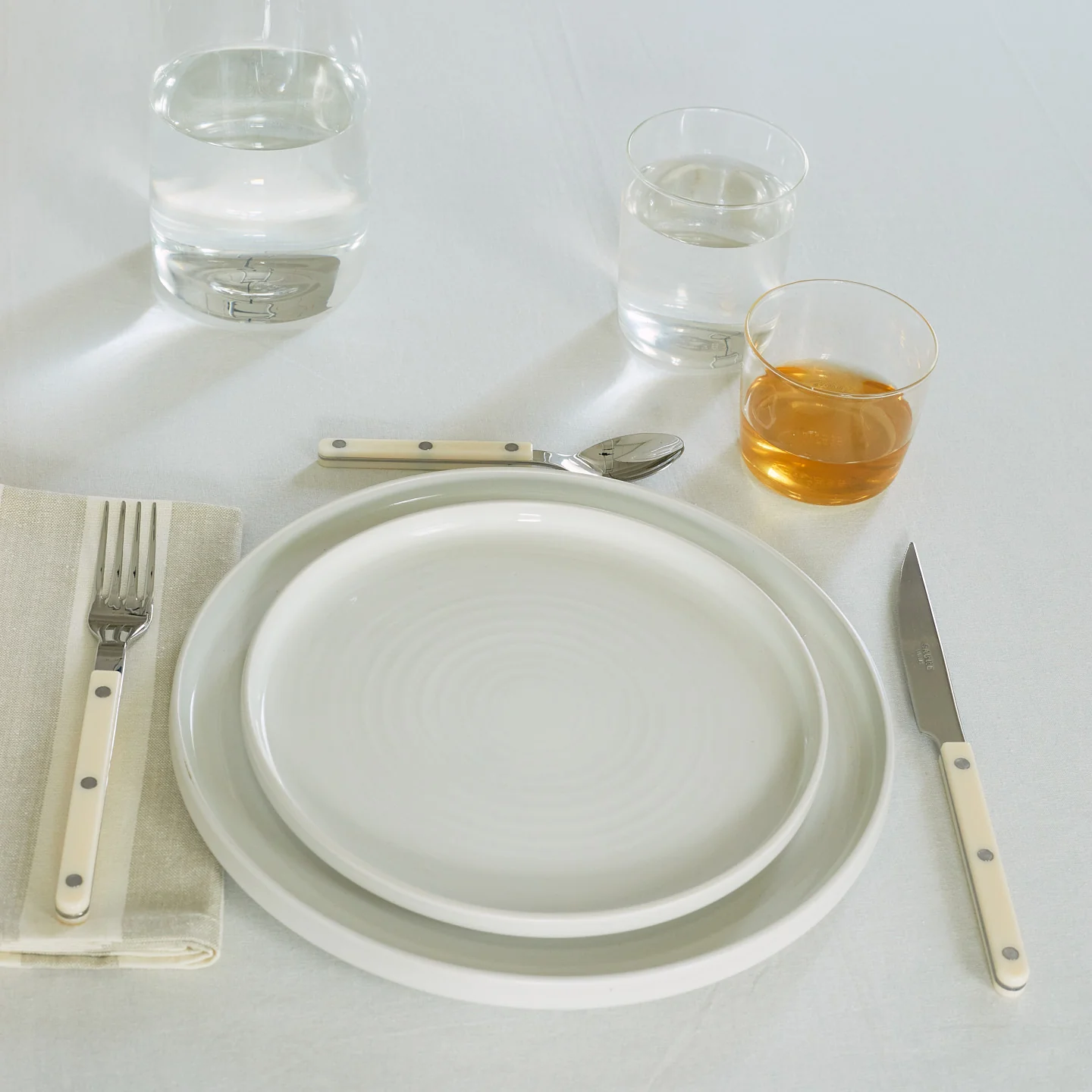 Essential Glassware, Set of 4 - Clear - Image 3