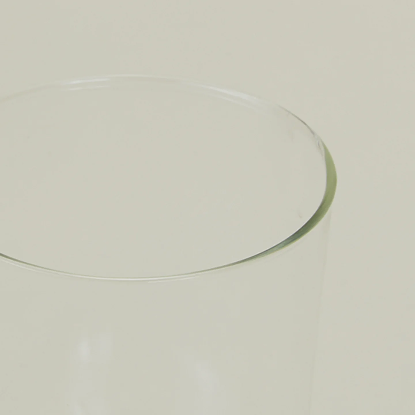 Essential Glassware, Set of 4 - Clear - Image 8