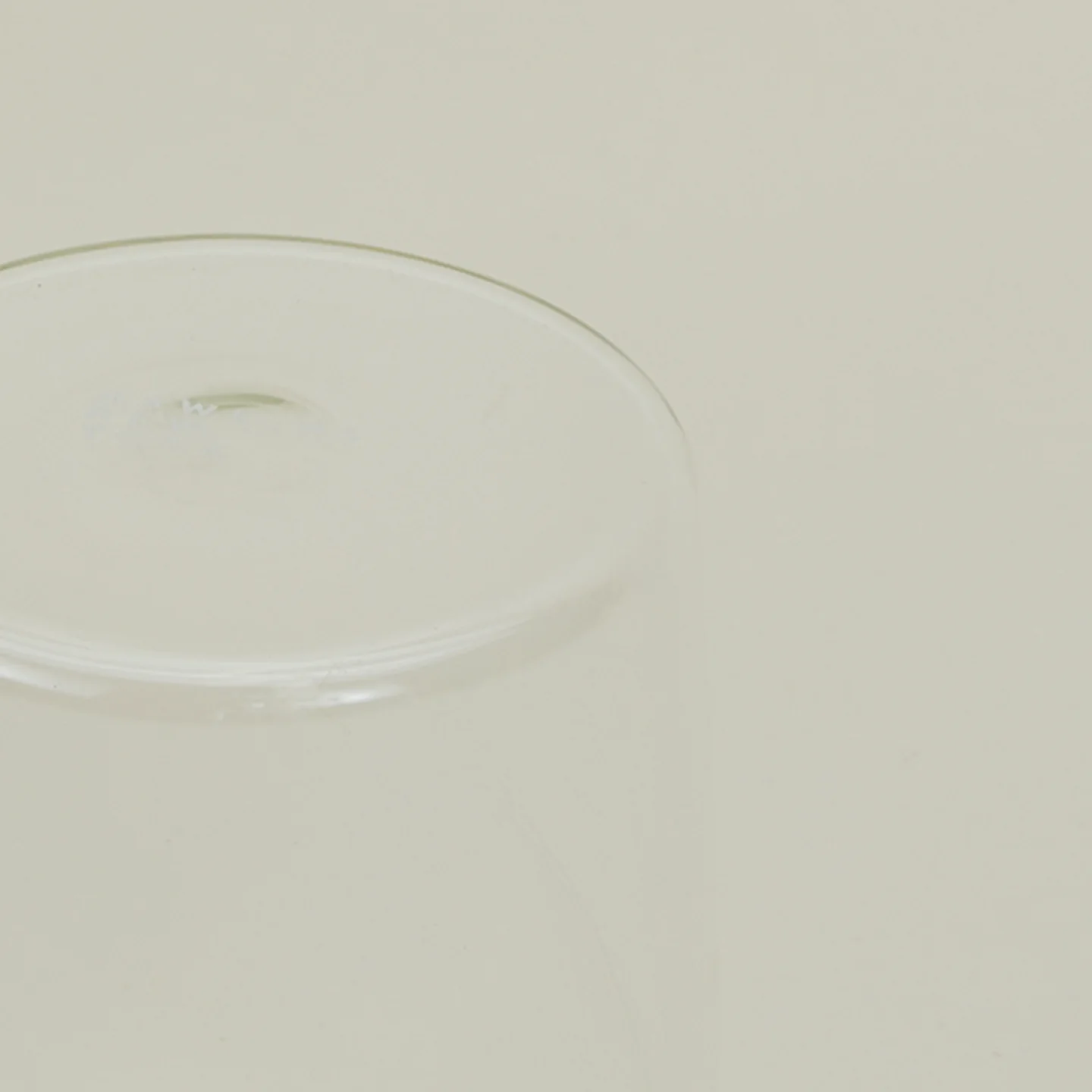 Essential Glassware, Set of 4 - Clear - Image 9