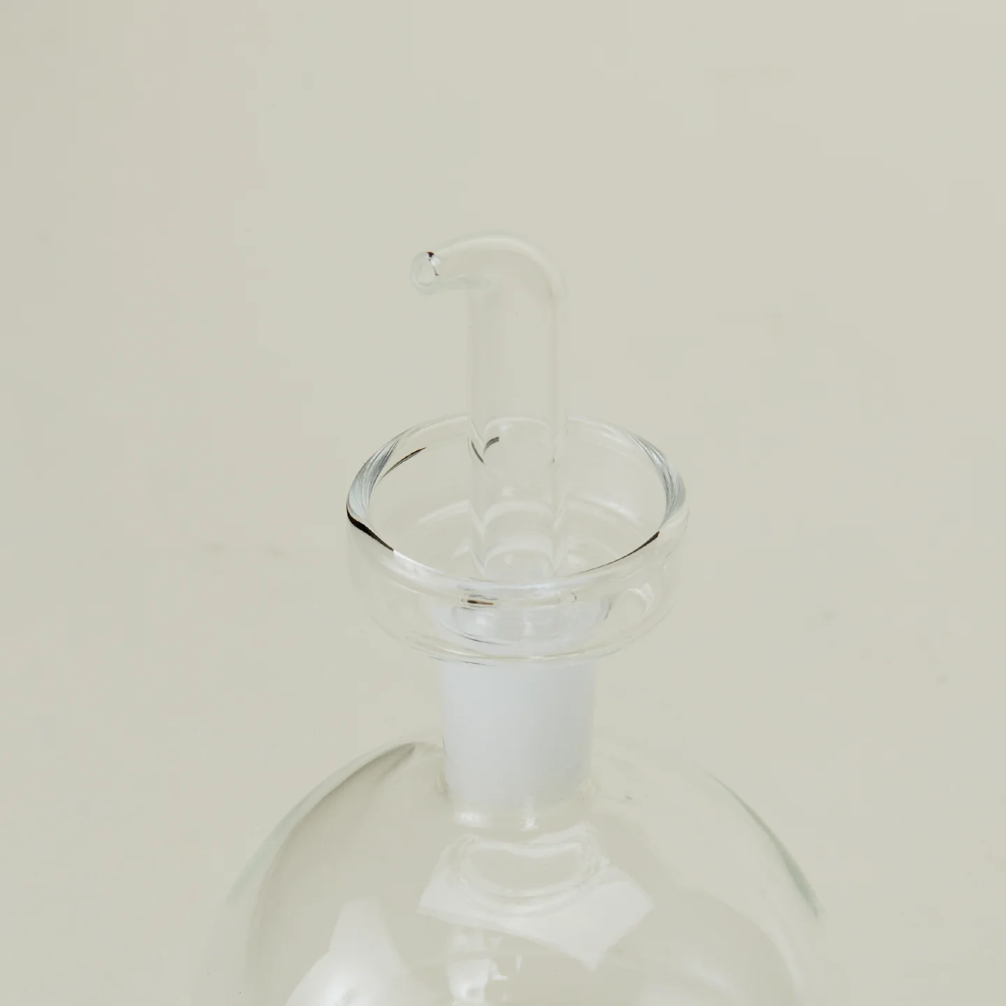 Small Essential Kitchen Bottle - Image 3
