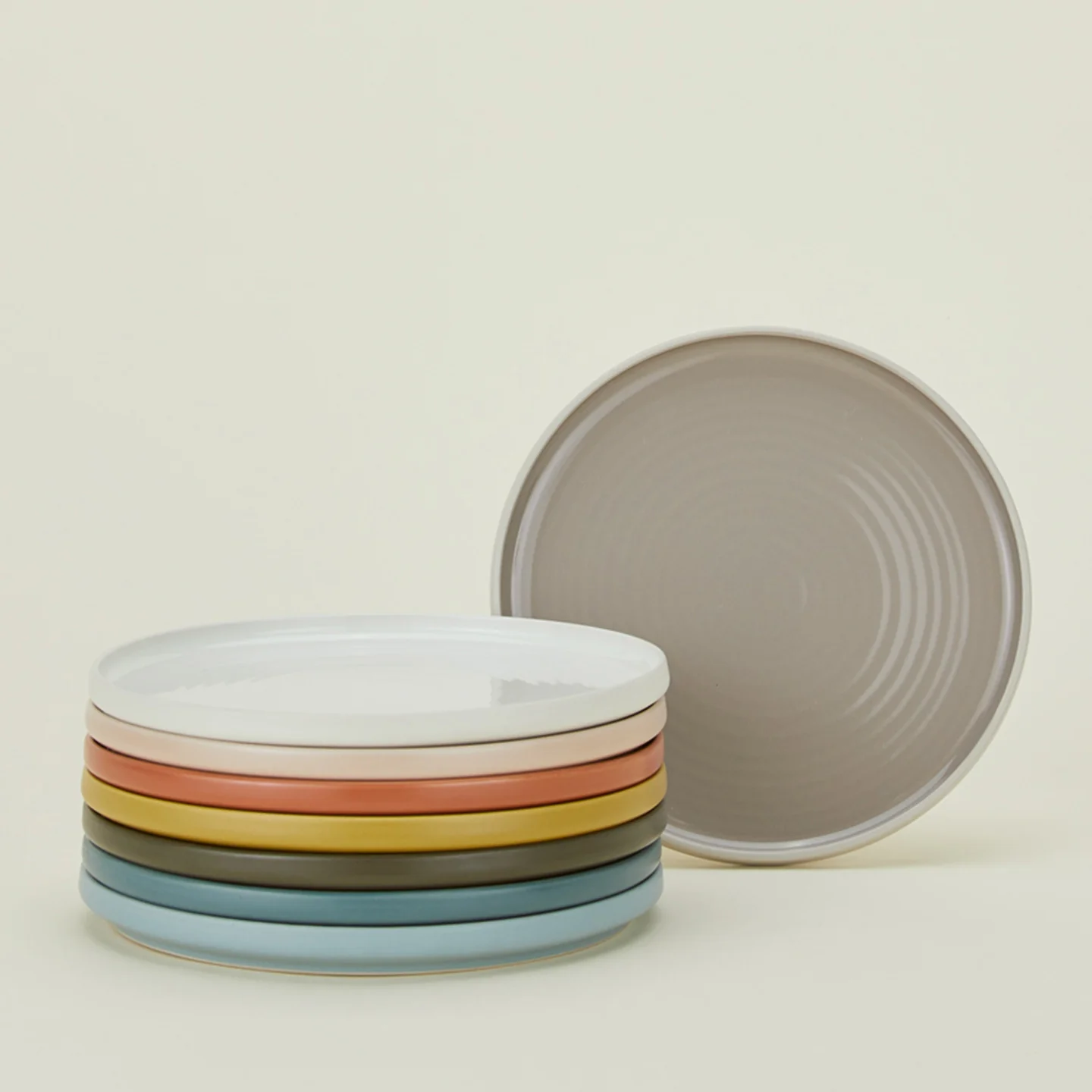 Essential Salad Plate, Set of 4 - Olive - Image 6