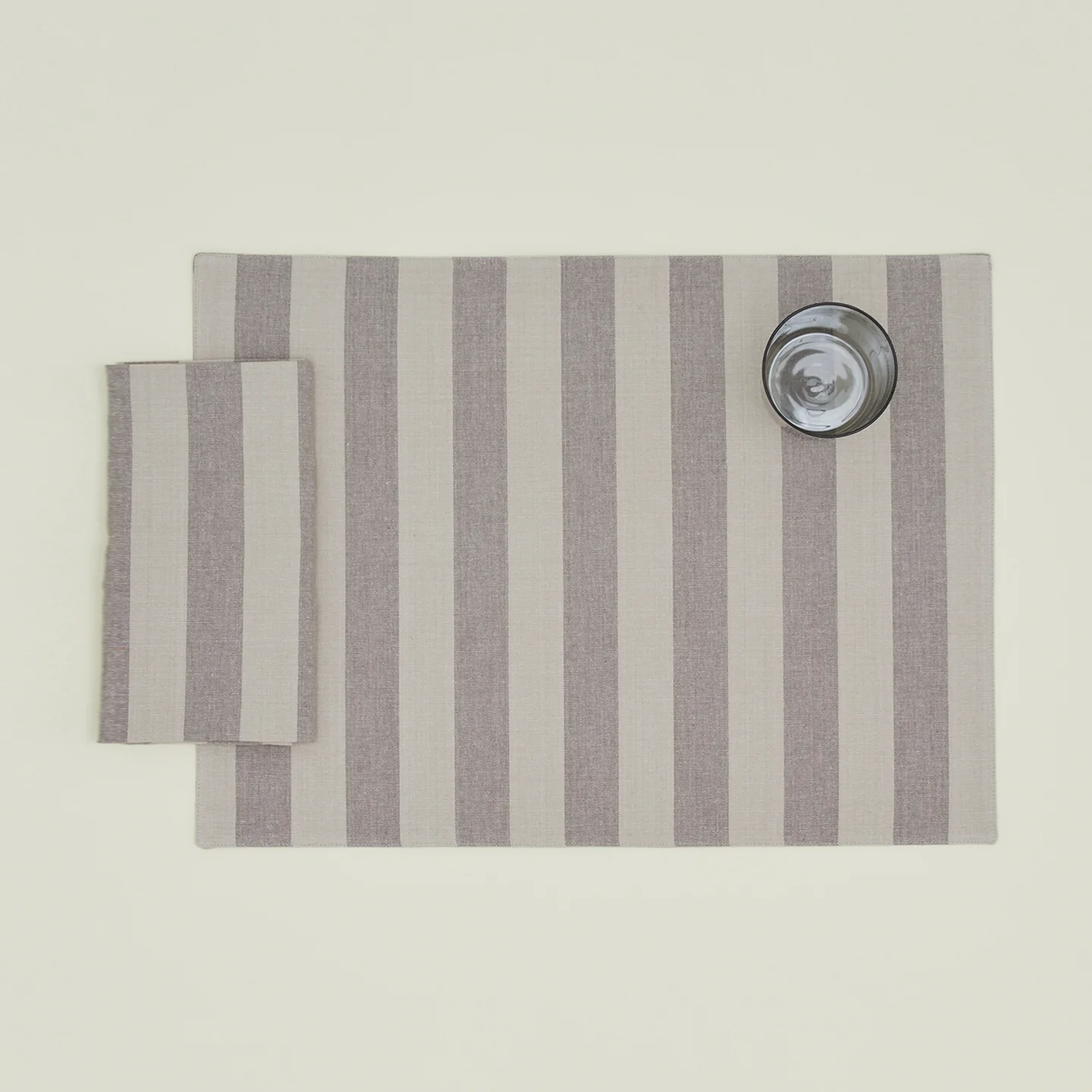 Essential Striped Placemat, Set of 4 - Light Grey/Dark Grey - Image 2