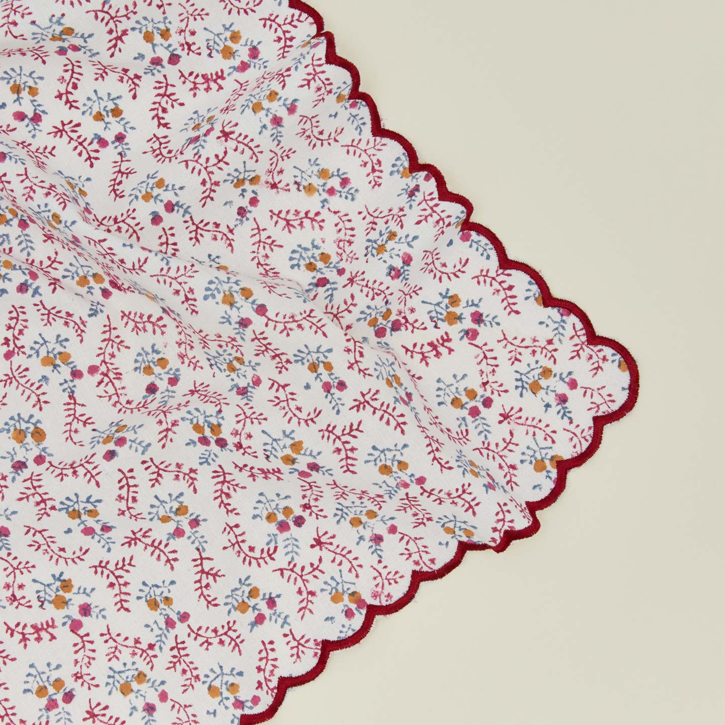 Little Flowers Napkins, Set of 4 - Maroon - Image 5