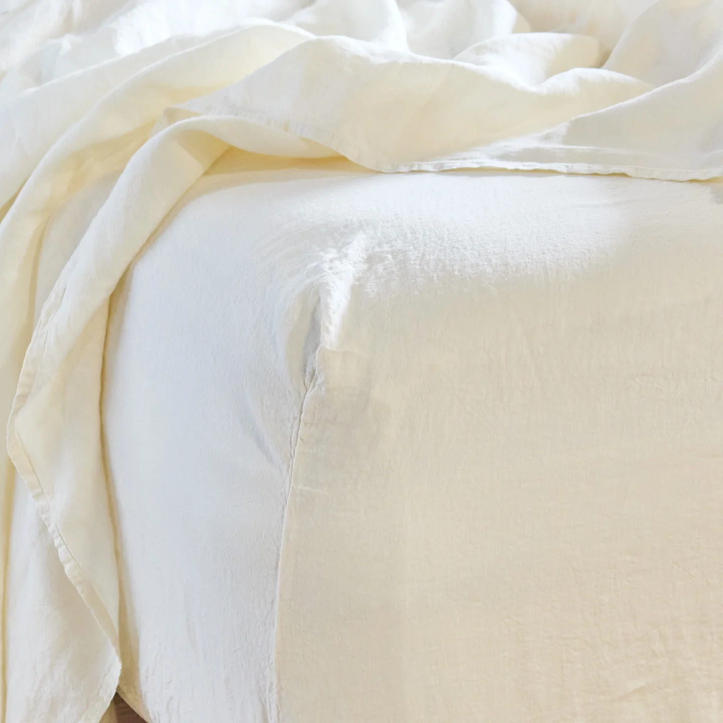Simple Linen Fitted Sheet - Ivory - Image 6