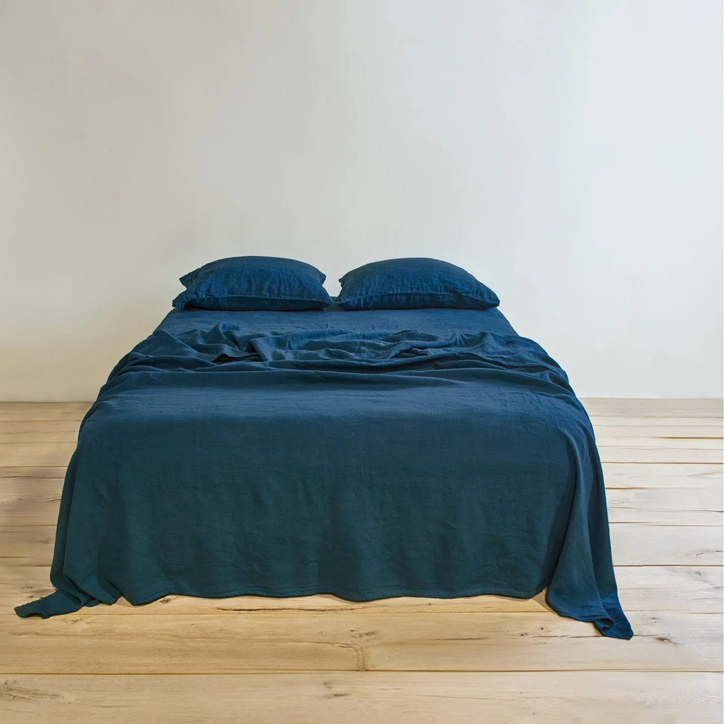Simple Linen Fitted Sheet - Peacock - Image 2
