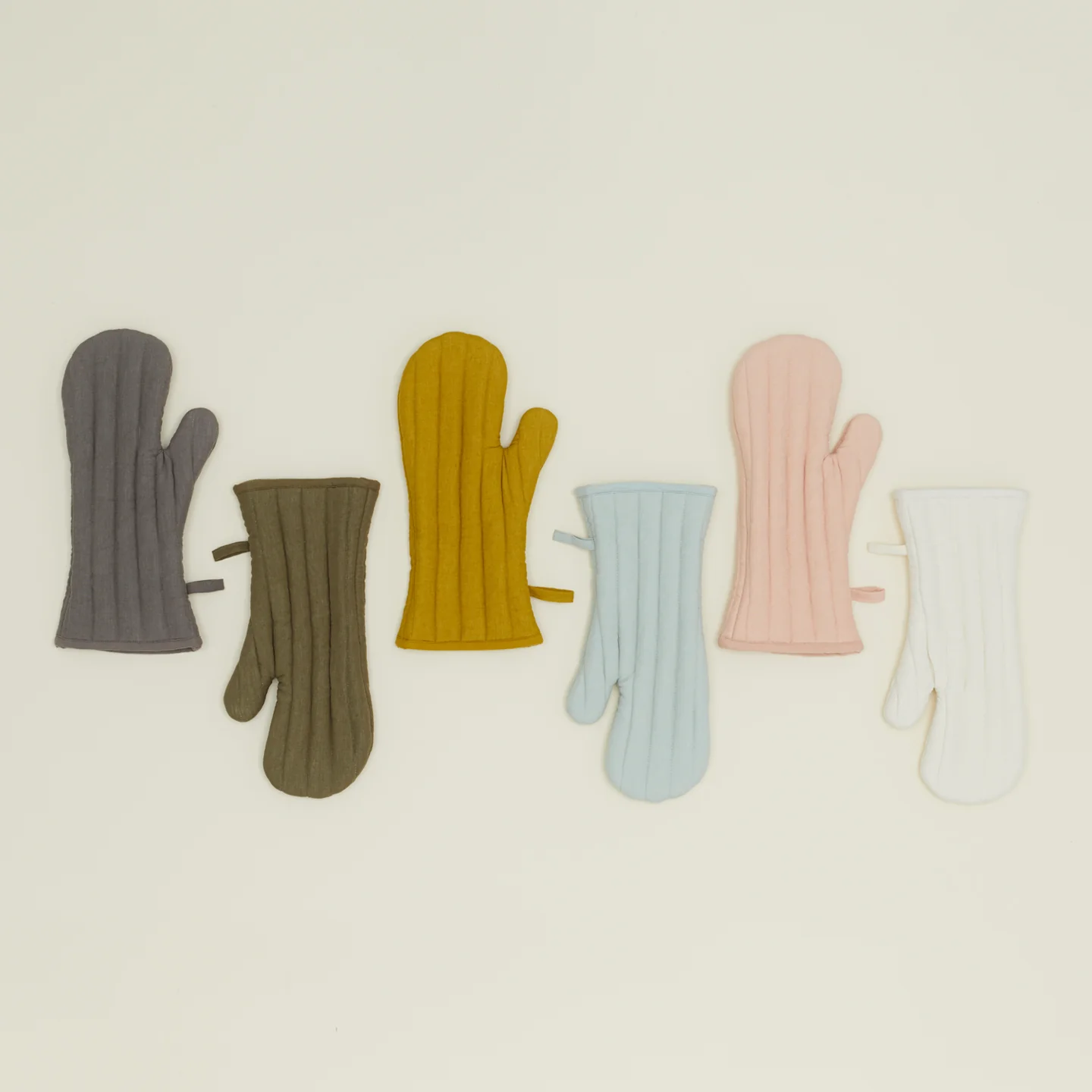 Simple Linen Oven Mitt - Mustard - Image 3