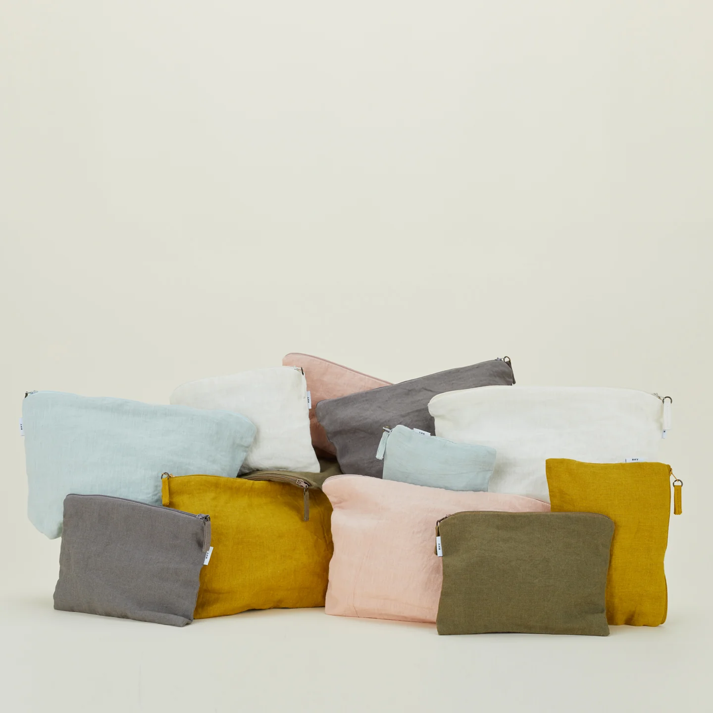 Simple Linen Zipper Pouch - Blush - Image 5