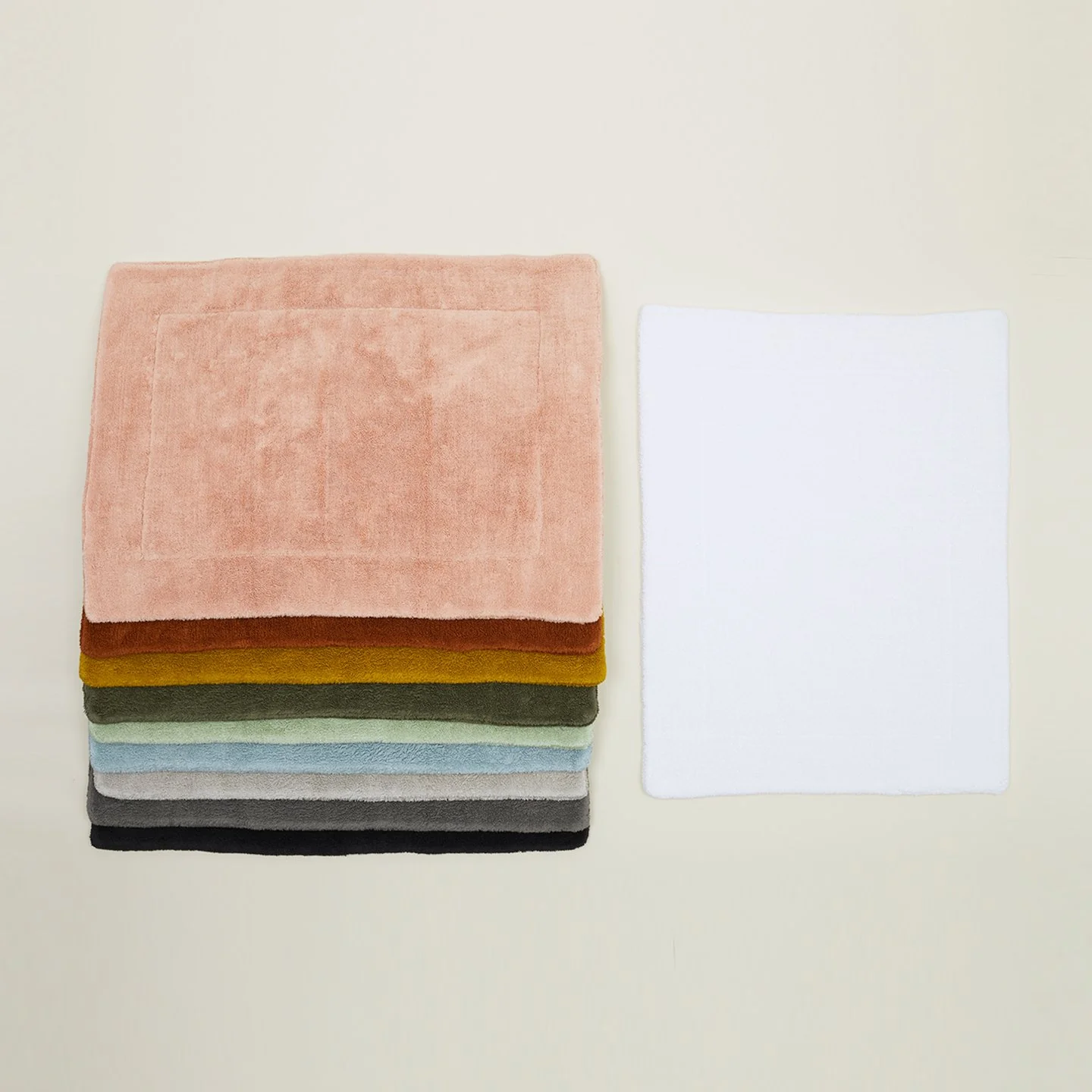 Simple Terry Bath Mat - White - Image 3